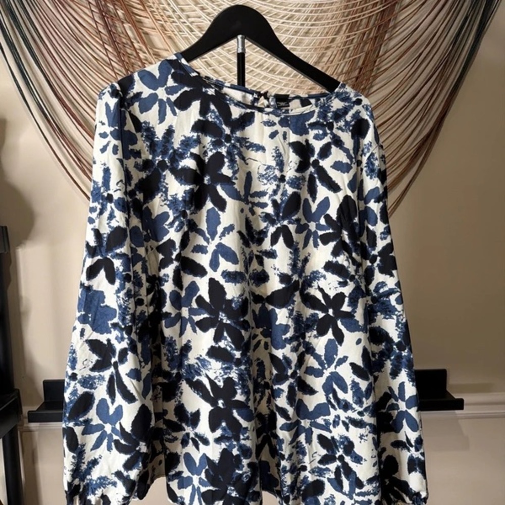 SHEIN Navy Floral Print Long-Sleeve Top